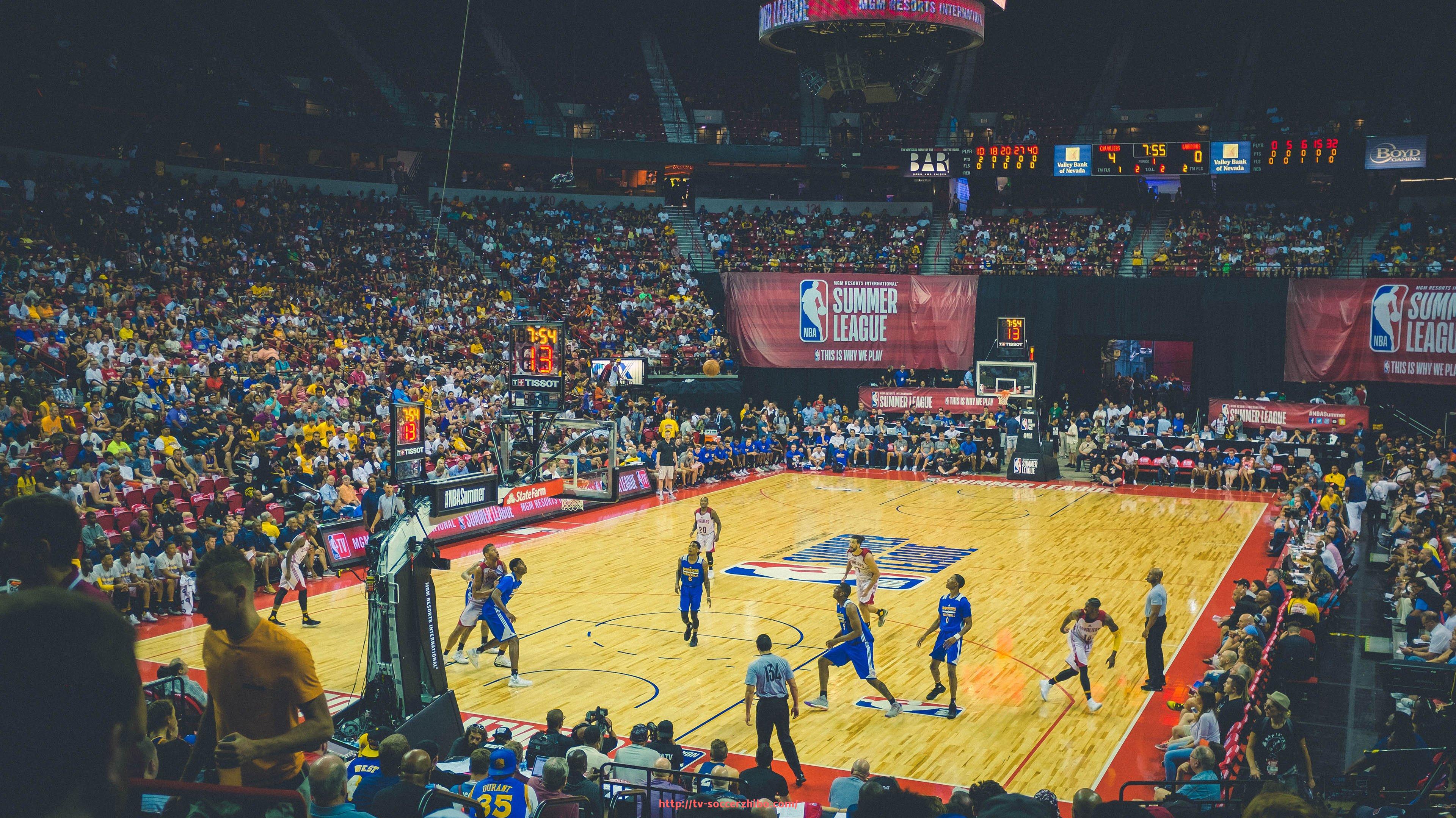 足球直播-健身器材拉轮子水功能解析及其对体育训练辅助的作用